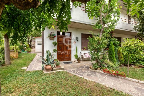 casa indipendente in vendita a Montepulciano in zona Abbadia