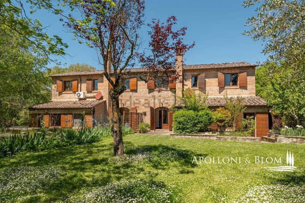 casa indipendente in vendita a Montepulciano