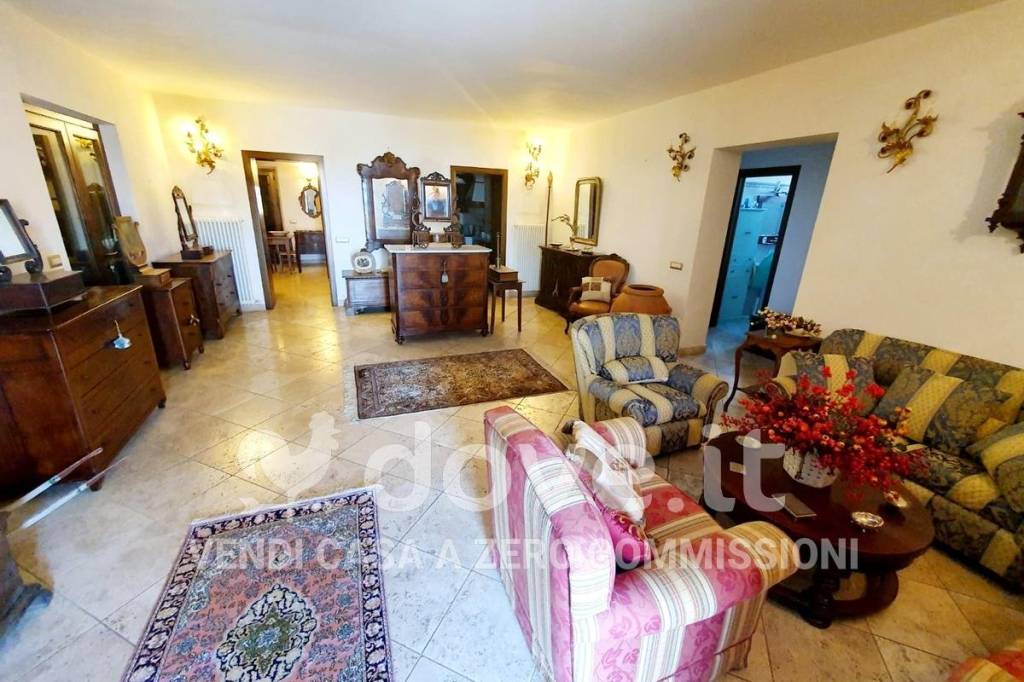 casa indipendente in vendita a Montepulciano