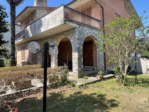 casa indipendente in vendita a Montepulciano in zona Montepulciano Stazione