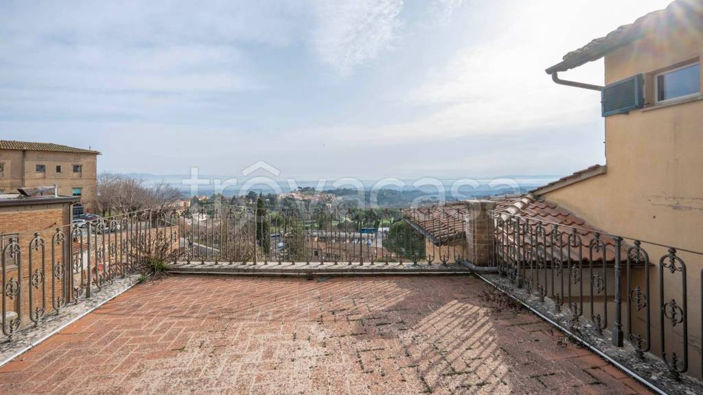 ufficio in vendita a Montepulciano