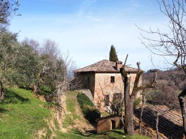 casa indipendente in vendita a Montepulciano