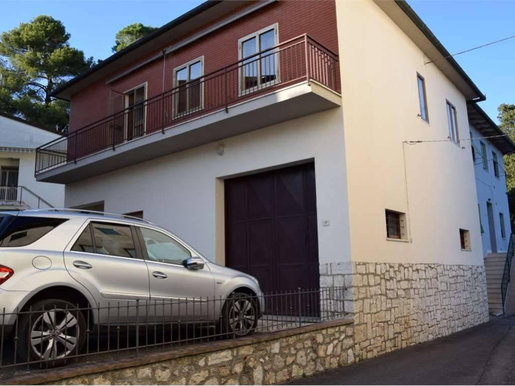 casa indipendente in vendita a Montepulciano