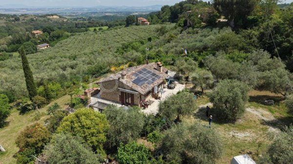 casa indipendente in vendita a Montepulciano