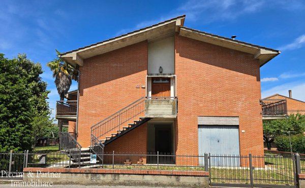casa indipendente in vendita a Montepulciano in zona Montepulciano Stazione