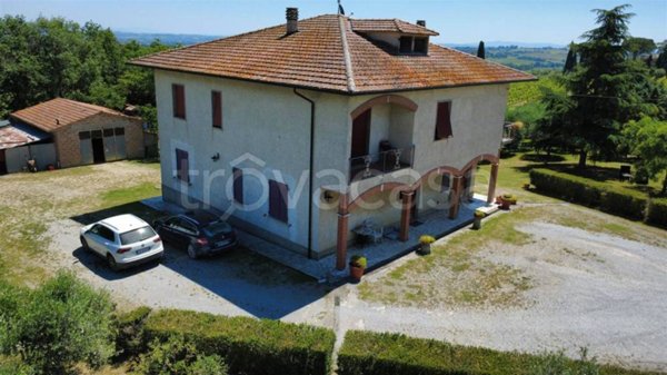 casa indipendente in vendita a Montepulciano