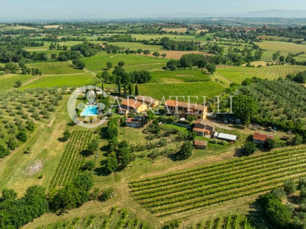 casa indipendente in vendita a Montepulciano