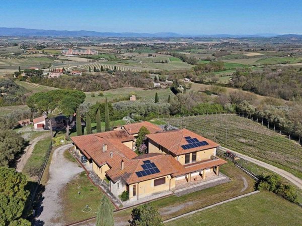 casa indipendente in vendita a Montepulciano