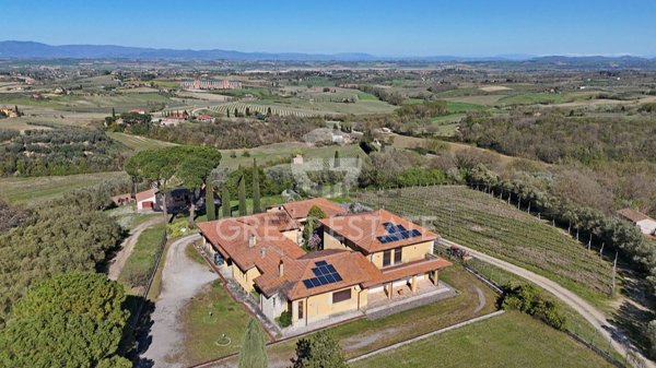 casa indipendente in vendita a Montepulciano