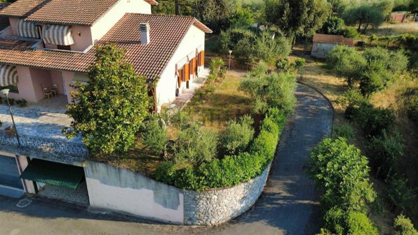 casa indipendente in vendita a Montepulciano in zona Sant'Albino