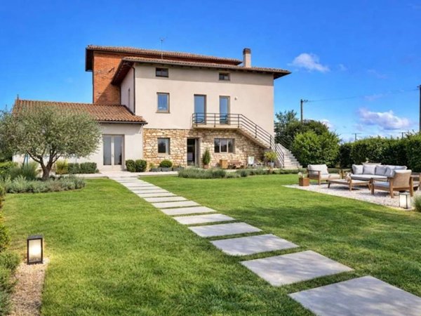 casa indipendente in vendita a Montepulciano