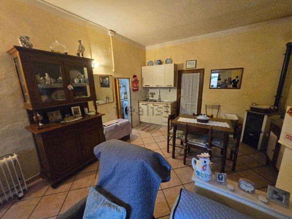 casa indipendente in vendita a Montepulciano in zona Abbadia