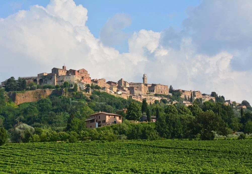 casa indipendente in vendita a Montepulciano