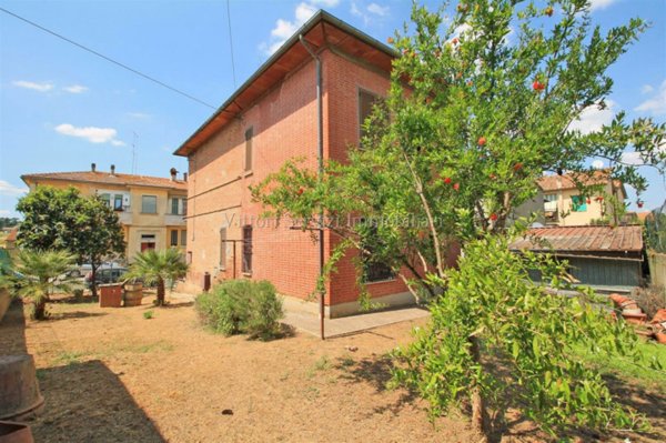 casa indipendente in vendita a Montepulciano in zona Acquaviva
