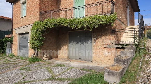 casa indipendente in vendita a Montepulciano in zona Gracciano