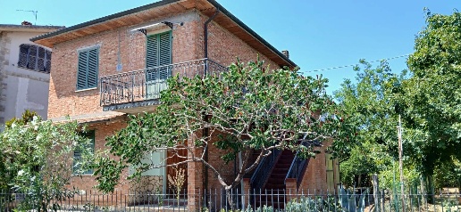 casa indipendente in vendita a Montepulciano in zona Gracciano