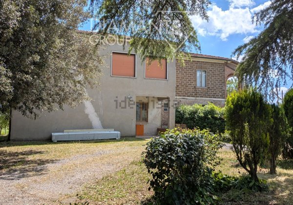 casa semindipendente in vendita a Montepulciano in zona Abbadia