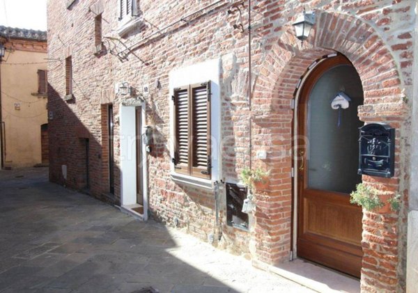 appartamento in vendita a Montepulciano in zona Valiano