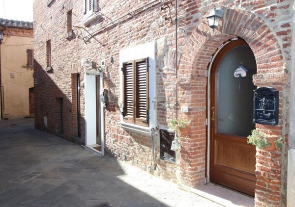 appartamento in vendita a Montepulciano in zona Valiano