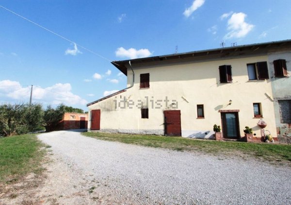 casale in vendita a Montepulciano in zona Montepulciano Stazione