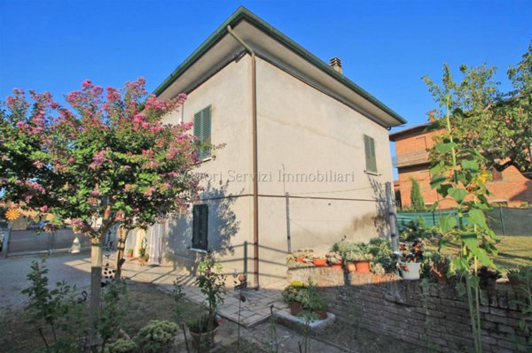 casa indipendente in vendita a Montepulciano in zona Montepulciano Stazione