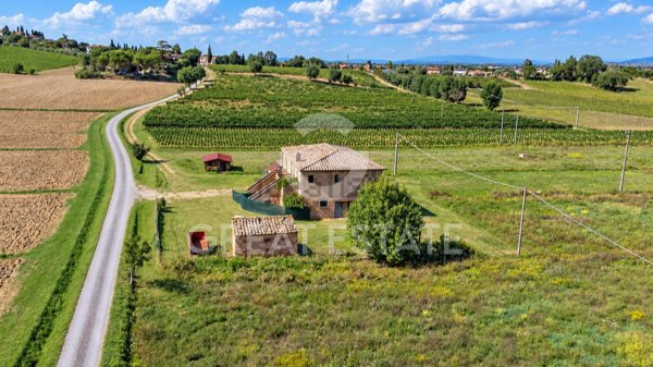 casale in vendita a Montepulciano in zona Acquaviva