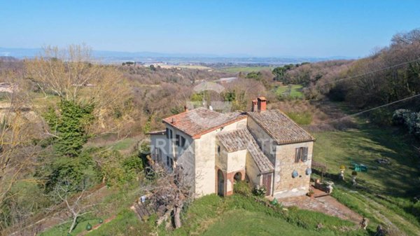 casa indipendente in vendita a Montepulciano