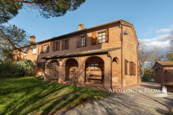 casa indipendente in vendita a Montepulciano in zona Acquaviva