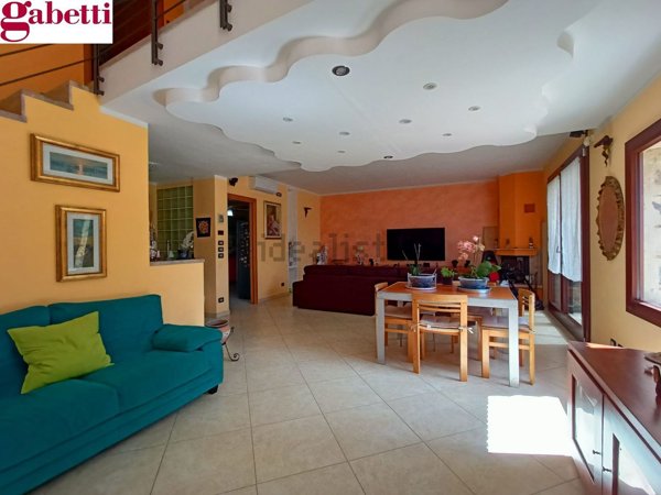 casa indipendente in vendita a Monteriggioni in zona Strove