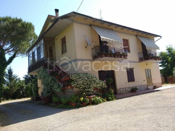 casa indipendente in vendita a Monteriggioni in zona Abbadia Isola