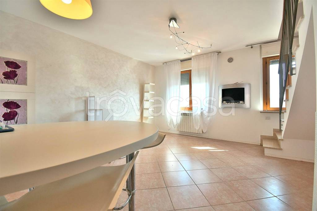 appartamento in vendita a Monteriggioni in zona Castellina Scalo