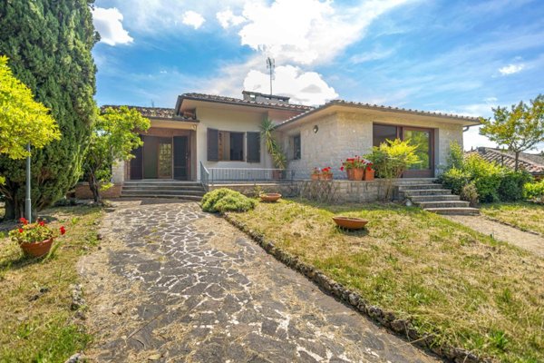 casa indipendente in vendita a Monteriggioni