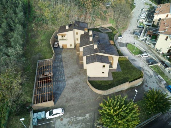 casa indipendente in vendita a Monteriggioni in zona Uopini