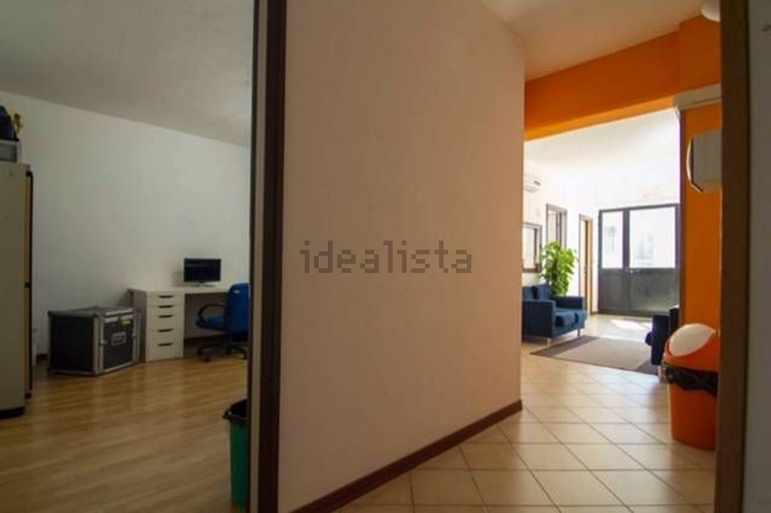 locale commerciale in vendita a Monteriggioni in zona Tognazza