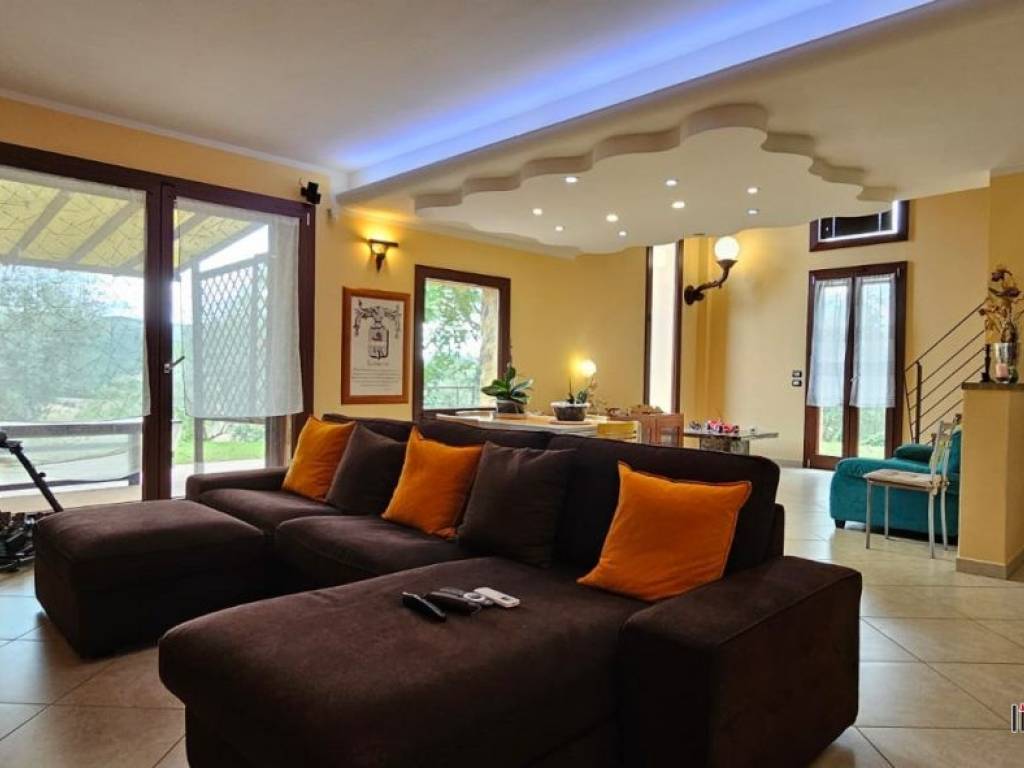 casa indipendente in vendita a Monteriggioni