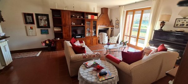 appartamento in vendita a Monteriggioni in zona Castellina Scalo