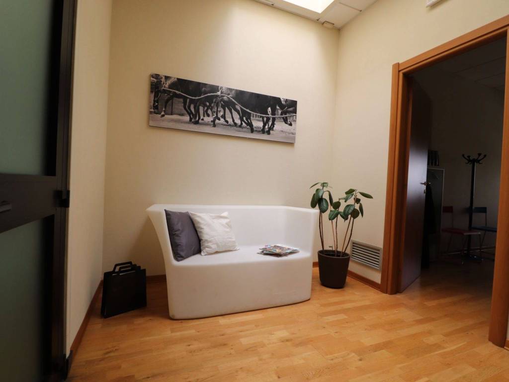 ufficio in vendita a Monteriggioni in zona Belverde