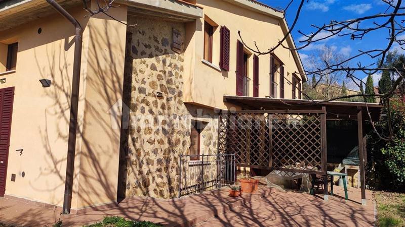 casa indipendente in vendita a Monteriggioni in zona Strove