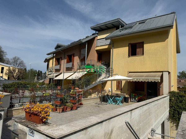 casa indipendente in vendita a Monteriggioni in zona Uopini