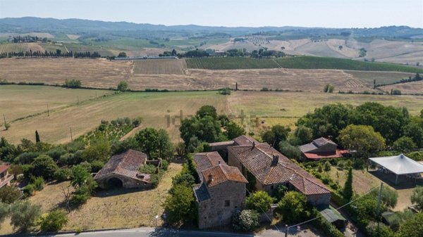 casale in vendita a Monteriggioni in zona Lornano