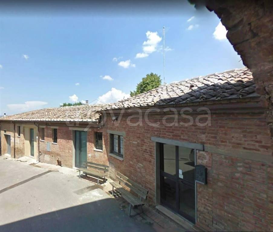appartamento in vendita a Monteroni d'Arbia in zona Lucignano