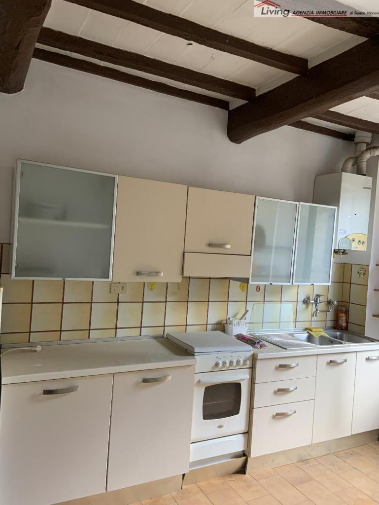 appartamento in vendita a Monteroni d'Arbia in zona Ponte a Tressa