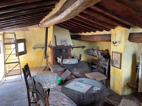 casa indipendente in vendita a Monteroni d'Arbia in zona Ponte a Tressa