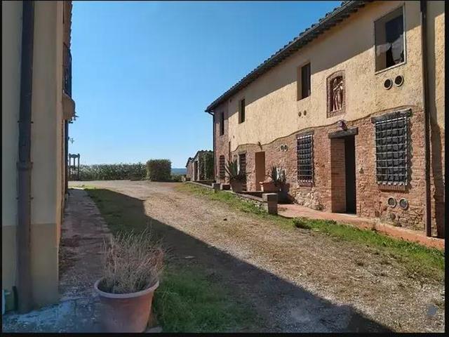 appartamento in vendita a Monteroni d'Arbia