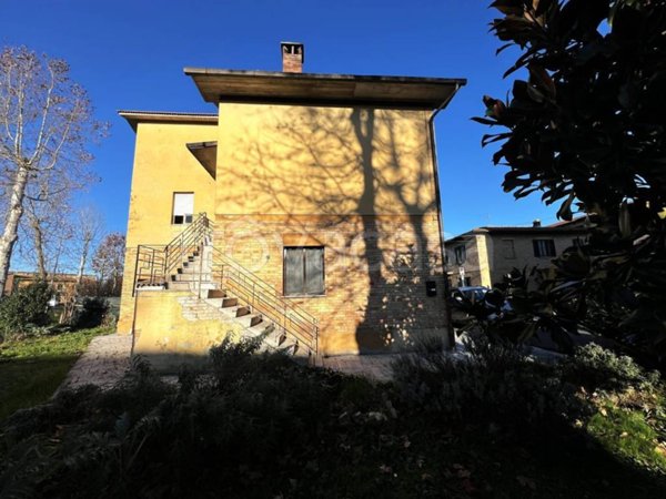 casa indipendente in vendita a Monteroni d'Arbia in zona Ponte d'Arbia