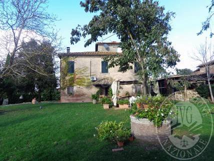 casa indipendente in vendita a Monteroni d'Arbia in zona Lucignano