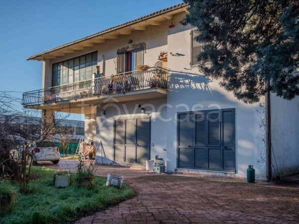 casa indipendente in vendita a Monteroni d'Arbia