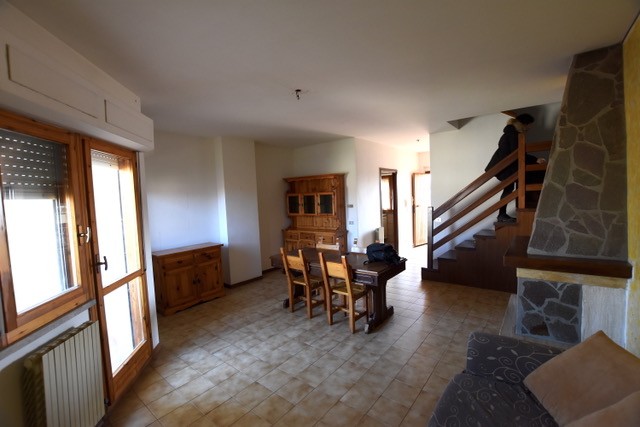 appartamento in vendita a Monteroni d'Arbia in zona Ponte a Tressa