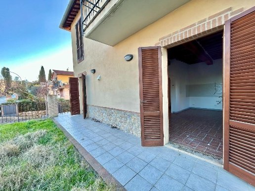 appartamento in vendita a Monteroni d'Arbia in zona Ville di Corsano