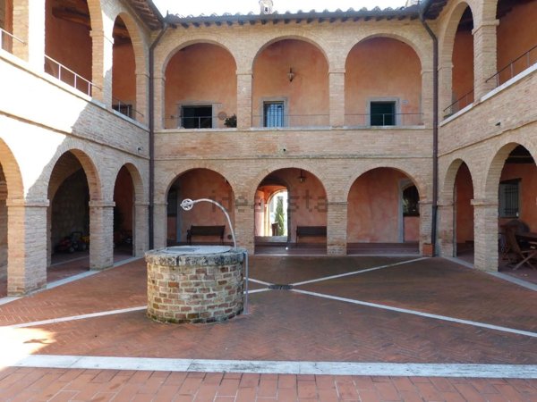 appartamento in vendita a Monteroni d'Arbia in zona Radi